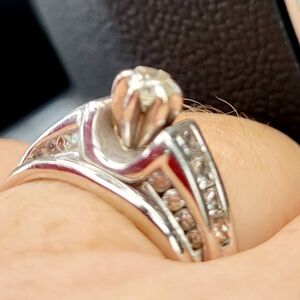 Helzburg diamond ring